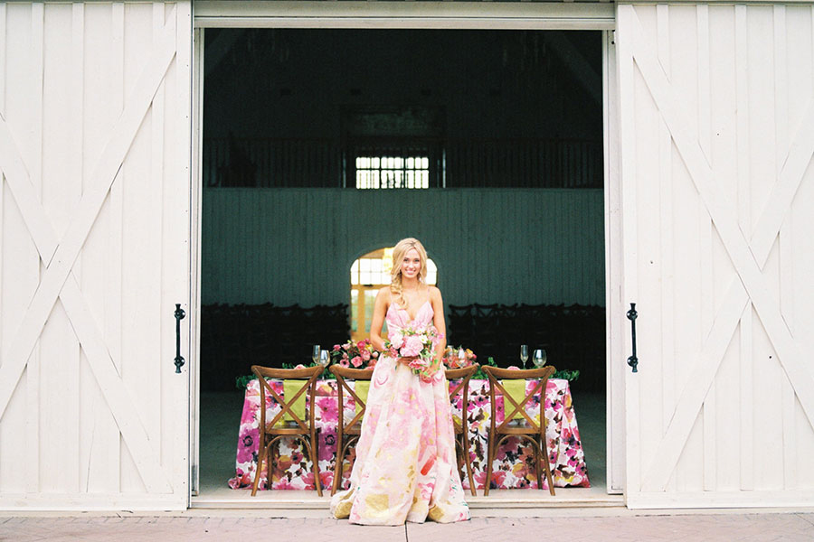 Kate McDonald McLeod gown featured in Southern Watercolor Inspiration shoot | Julian N Photography | Strictly Weddings - www.katemcdonaldbridal.com/blog